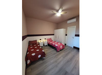 Via di Mezzo, Florence