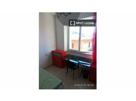 Room for rent in 4-bedroom apartment in Elce, Perugia - De inchiriat