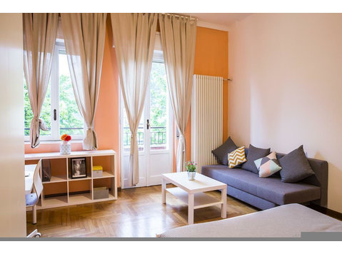 Stanza in Via Felice Mendelssohn - Apartments