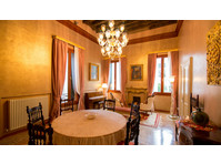 Fortuny 3967 Luxury suites & wine - Pisos