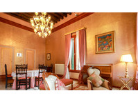 Fortuny 3967 Luxury suites & wine - Pisos