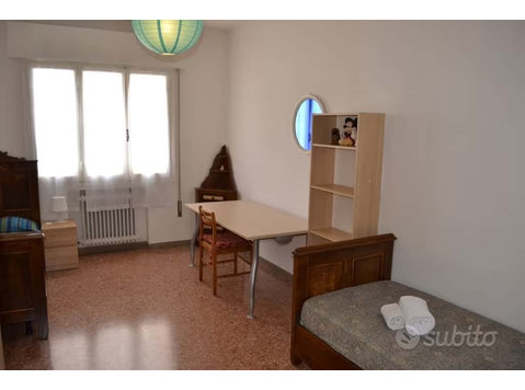 Posto Letto In Stanza Doppia - Apartments