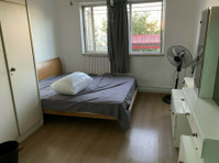 4 bedrooms apartment for rent with large garden - Apartman Daireleri
