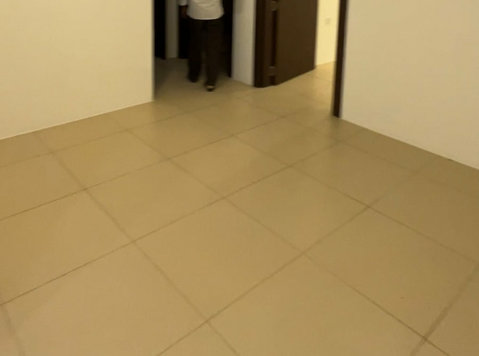 2 bedrooms rooftop apartment in rumaithiya - شقق