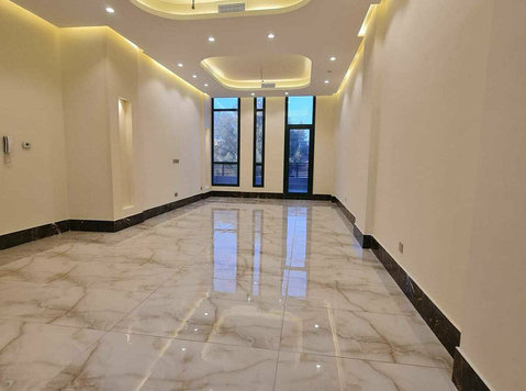 3 Bedroom Apartment For Rent In Abu Hasaniya at 950kd - Apartamentos
