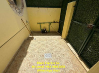 3 Bedroom Ground Floor Pet Friendly Flat for Rent in Mangaf. - شقق