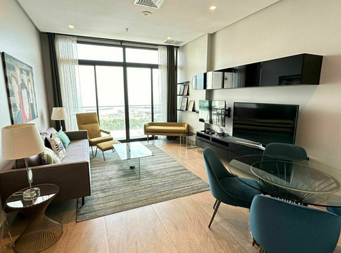 Modern 2 Bedroom in Salmiya Sea View - Apartamentos