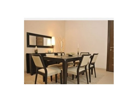3 bedroom semi furnished luxury apartment in Salmiya - Apartemen