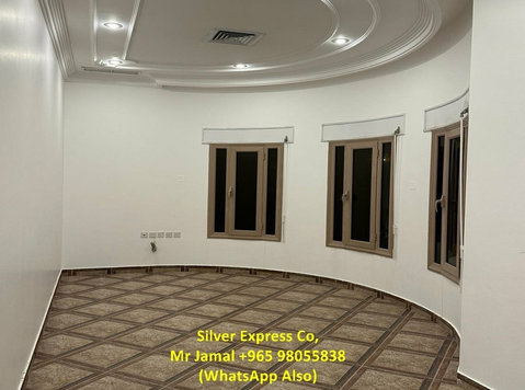 4 Master Bedroom Floor for Rent in Mangaf. - Appartementen