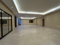 for rent luxury floor in abu fatera 4 bedrooms w 3 balconies - Leiligheter