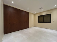 for rent luxury floor in abu fatera 4 bedrooms w 3 balconies - Leiligheter