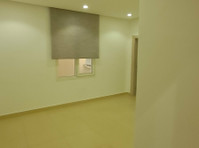 4 master bedrooms flat in salwa - شقق