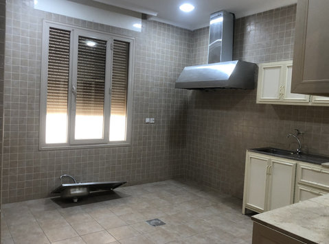 3 bedrooms apartment in Zahra - Appartementen