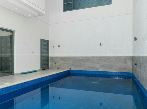 Abu Fatira – 3 bedroom basement w/private pool and garden - דירות