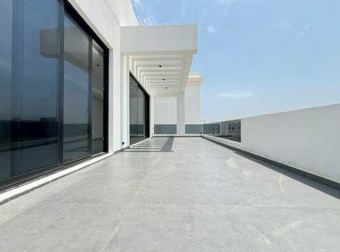 Abu Fatira - fantastic, new 4 bedrooms floor w/terrace - Appartementen