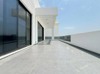 Abu Fatira - fantastic, new 4 bedrooms floor w/terrace - Appartementen