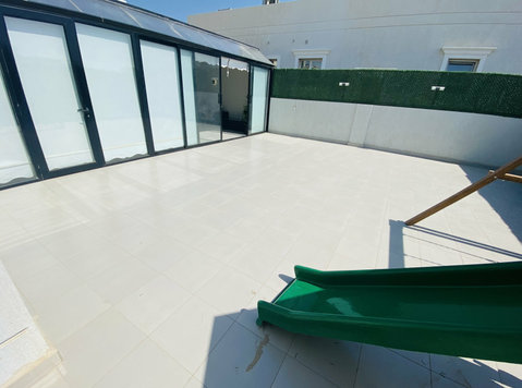 Abu halifa- modern 2bedrooms villa apt with massive terrace - شقق
