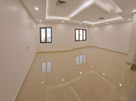 Amazing full floor in Fnaitees - Apartments