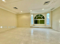 Eight bedrooms huge fully renovated villa for rent ,jabriya - บ้าน