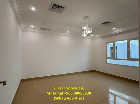 Beautiful 3 Bedroom Apartment for Rent in Shuhada. - Căn hộ
