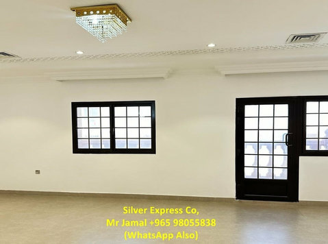 Beautiful 4 Bedroom Floor with 2 Balcony for Rent in Jabriya - อพาร์ตเม้นท์