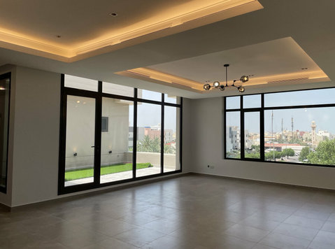 Luxury 4 bedrooms floor in Bayan with big  terrace - Korterid