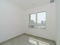 Bneid Al Gar – small, sunny, two bedroom apartment - 公寓
