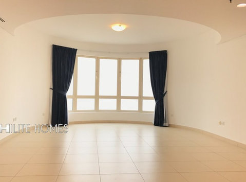 Bneid Al Qar - Spacious three bedroom flat close to City - Apartemen