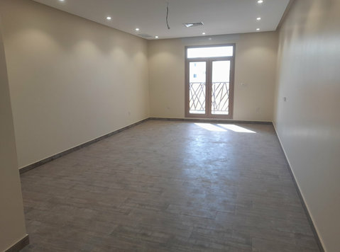 Brand New 3 Master Bedroom Apartment /balcony Sabah Al Ahmad - Asunnot