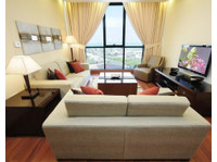 Fully furnished and serviced 1 & 2 bedroom flat  KD 500  650 - Leiligheter