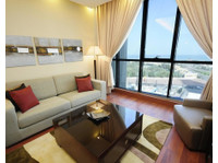 Fully furnished and serviced 1 & 2 bedroom flat  KD 500  650 - Leiligheter