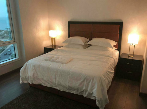 Direct Sea View Apartments in Kuwait city - דירות