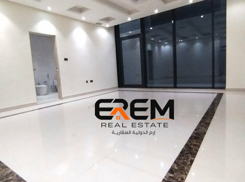 Duplex in Massayel with a private entrance and swimming pool - Apartemen