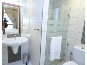 Flat for rent in Kuwait: Modern 2 bedroom furnished flat - Apartamentos