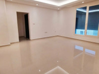 Full floor 4rent in Al-rawda -easy access to ring road #3 - شقق