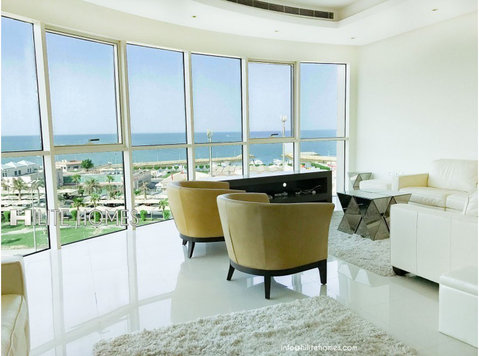 Full floor seaview 3 bedroom apartment for starting kd 1100 - דירות