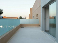 Luxurious rental villa In Al siddeeq Area - Houses