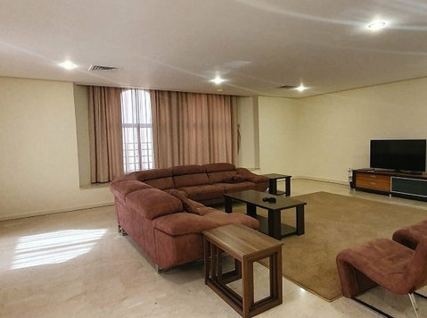 Furnished 3 Bedroom in Salwa - آپارتمان ها