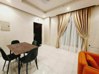 Furnished apartment for rent in Salmiya, two rooms, two bath - Pisos