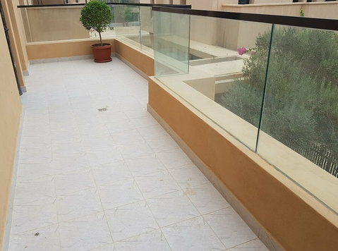 3 and 4 Bedroom Villa in Messilah - Квартиры