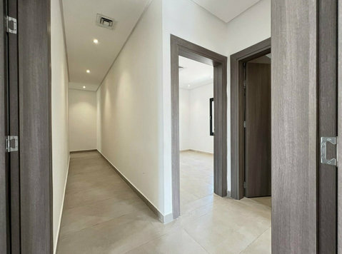 Jabriya - big nice 4 bedrooms apartments - Апартмани/Станови