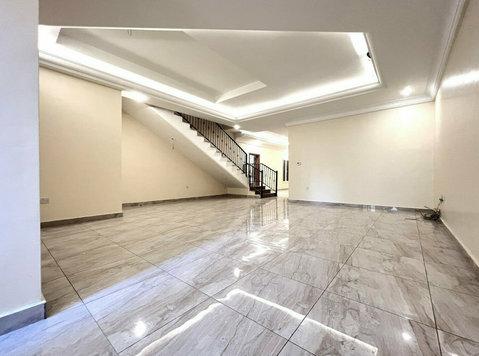 Jabriya, big 3 master bedrooms duplex - Apartments