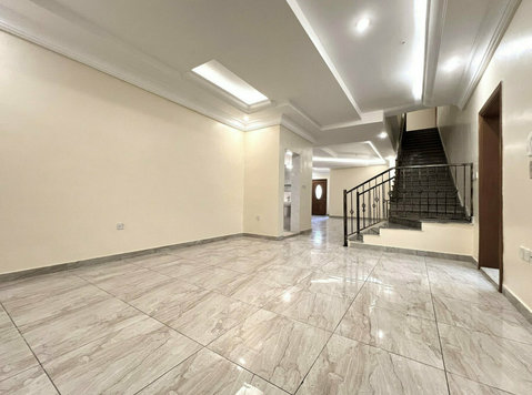 Jabriya, big 3 master bedrooms duplex - Apartments
