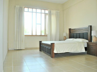Lovely Spacious 4-All Master Bedroom Apartment - Pisos