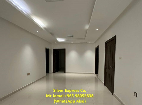 Luxurious 4 Bedroom Villa Floor for Rent in Abu Fatira. - Apartments