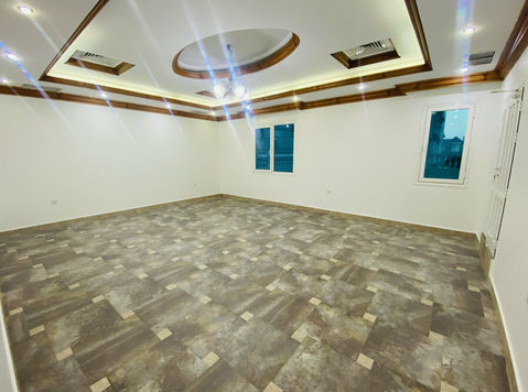 Mangaf - 3 bedrooms floor with massive terrace - Apartemen