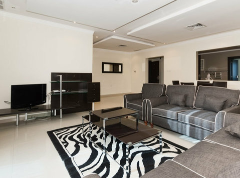 Mangaf – furnished, three bedroom apartment w/pool - Apartamente