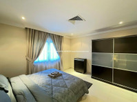 Mangaf – furnished, two master bedroom duplex w/pool - Apartamente
