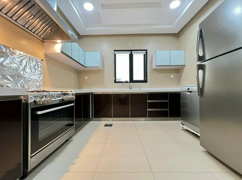 Masayel – unfurnished duplex apartment with driver room - Apartments