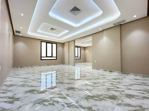 Masayel – unfurnished, four bedroom floor w/terrace - Appartements